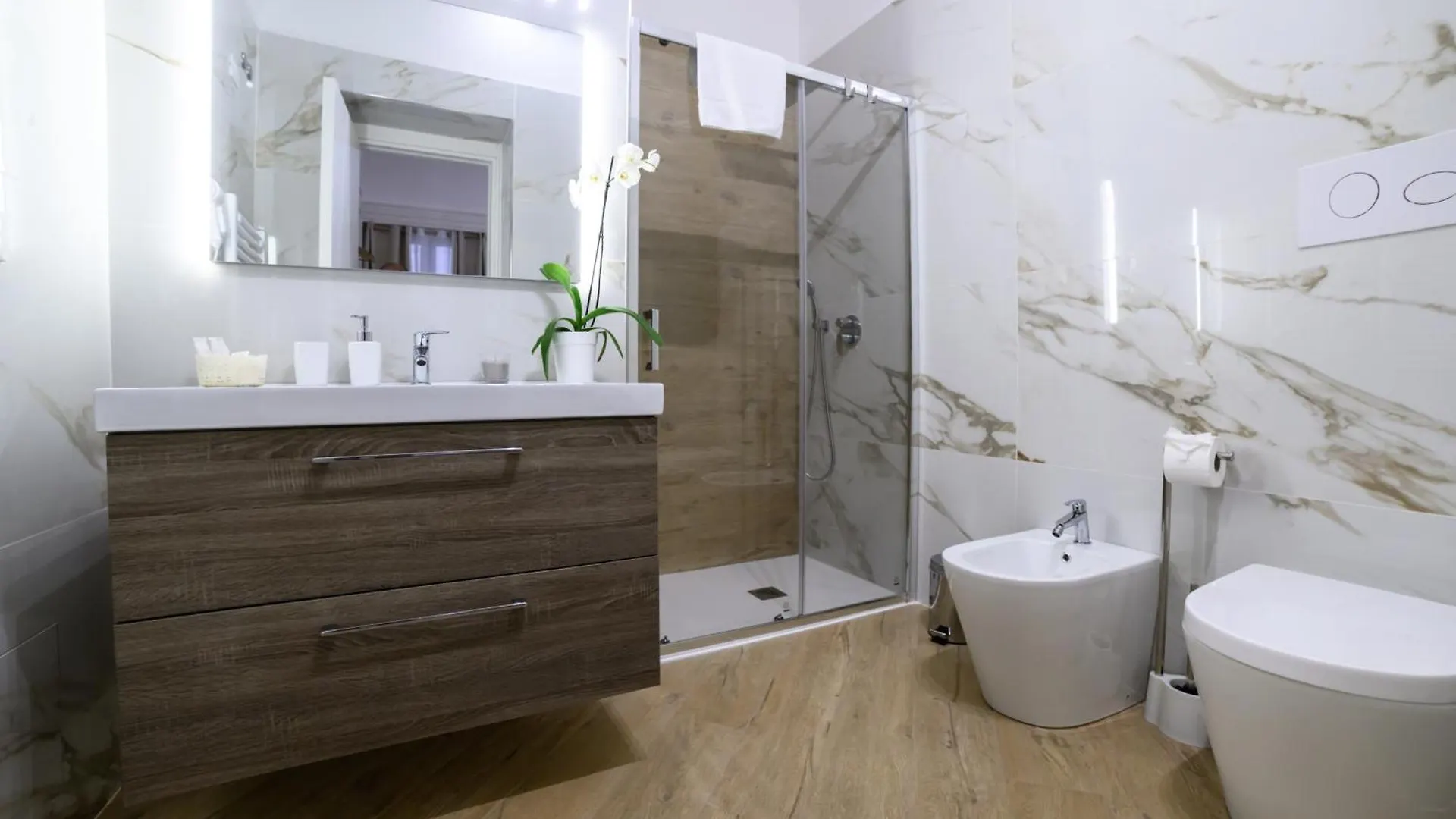Δωμάτια σε οικογενειακή κατοικία Oros Rooms Παλέρμο