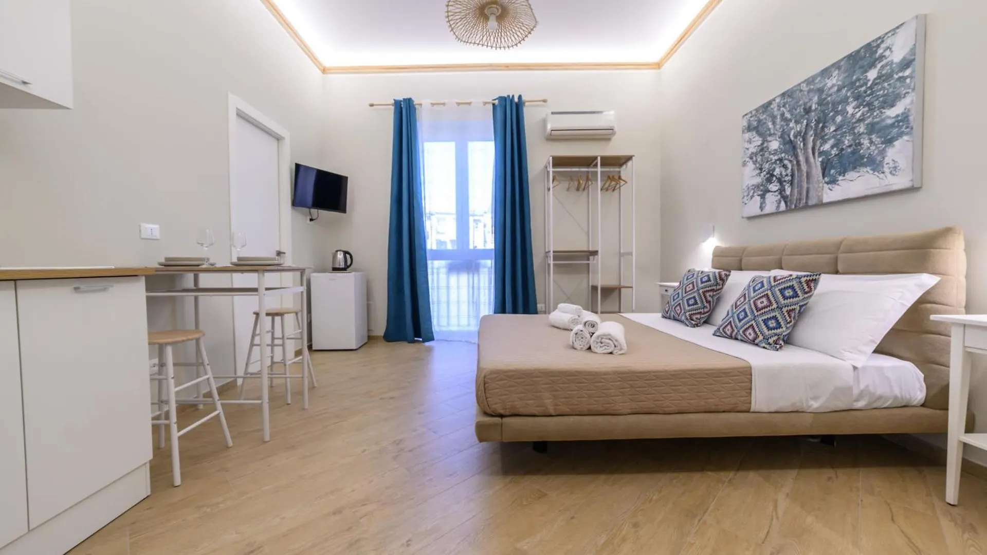 Oros Rooms Παλέρμο Δωμάτια σε οικογενειακή κατοικία